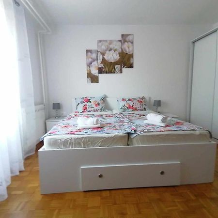 Apartment & Rooms Lilis Izola Dış mekan fotoğraf